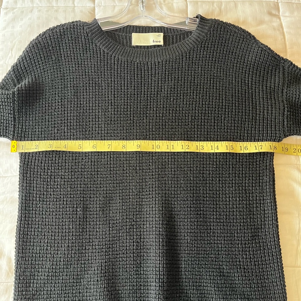 SOLD Wilfred Free Isabelli Sweater XS 100% Merino Wool Black - Picture 9 of 10
